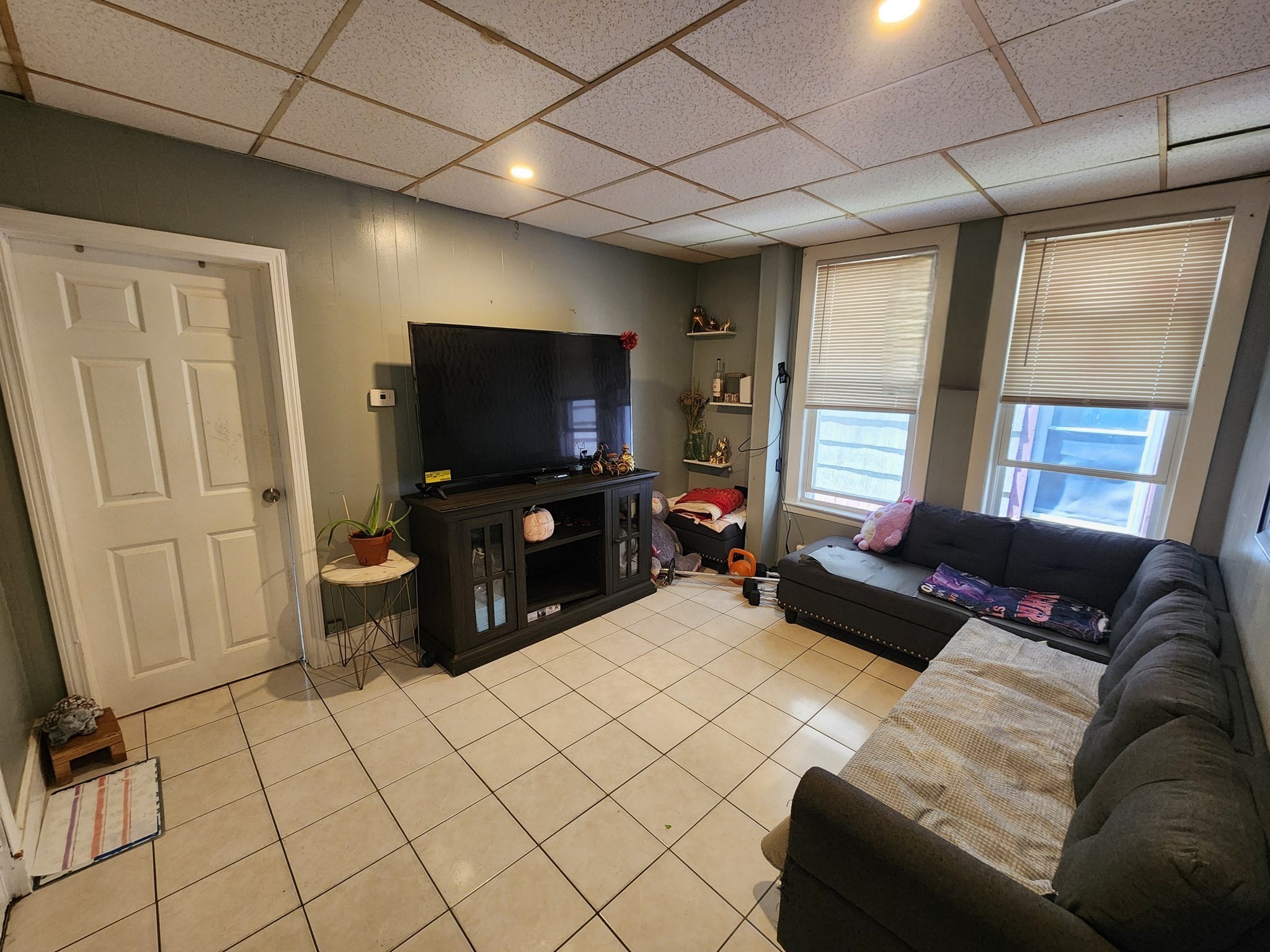190 Bennington Property Photo 17