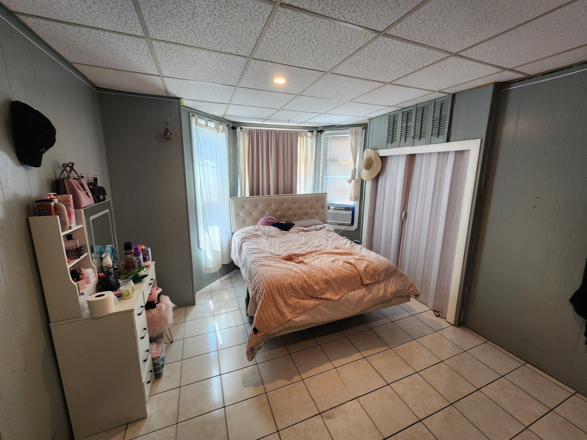 190 Bennington Property Photo 18