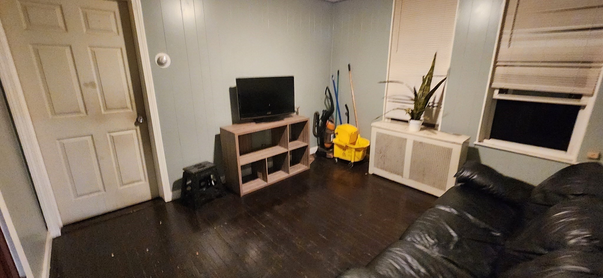 190 Bennington Property Photo 23