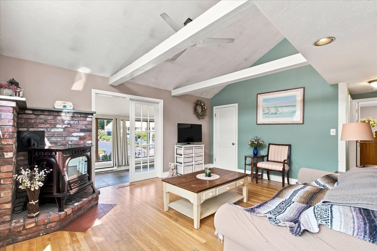 46 Hoover Road Property Photo 5