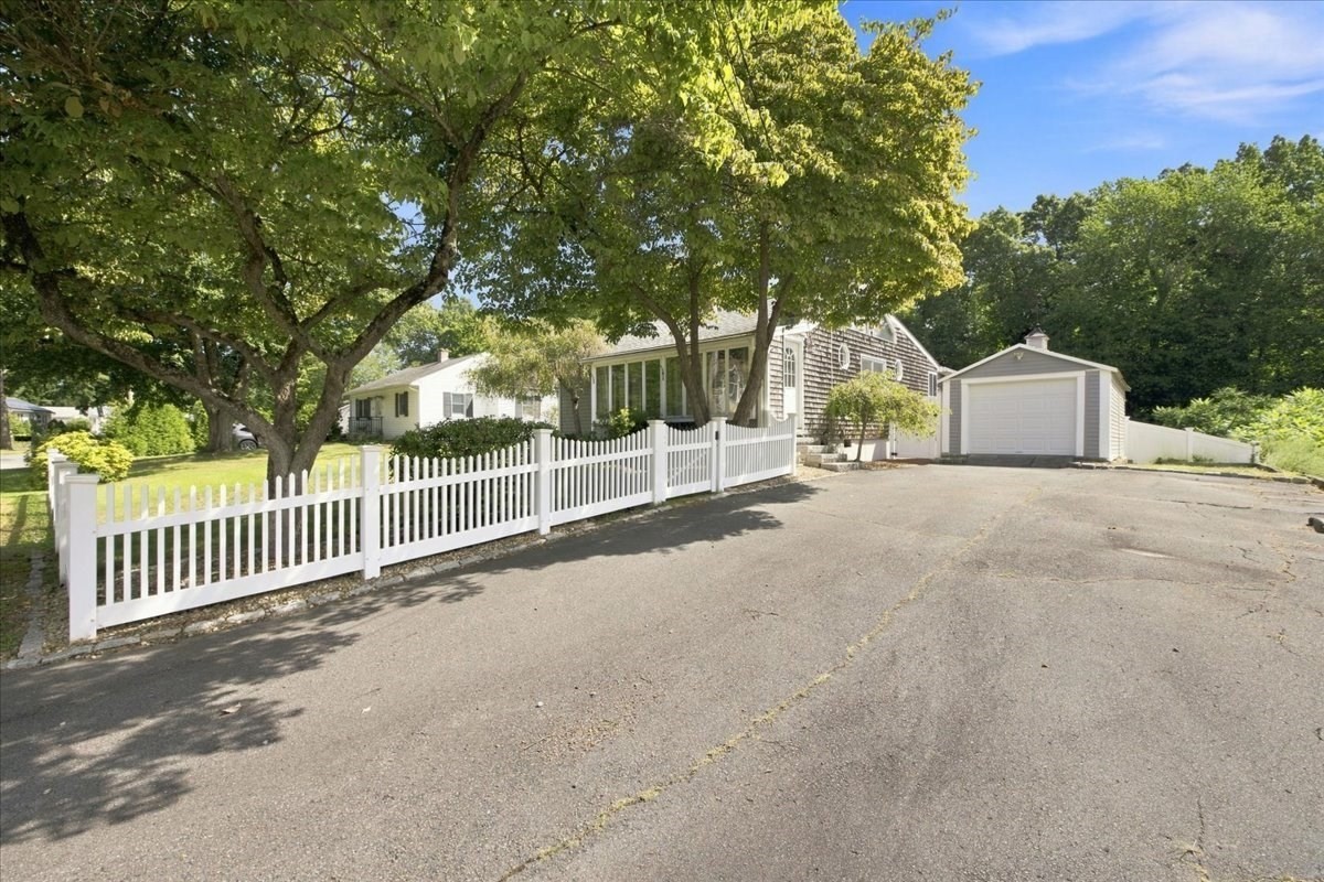46 Hoover Road Property Photo 27