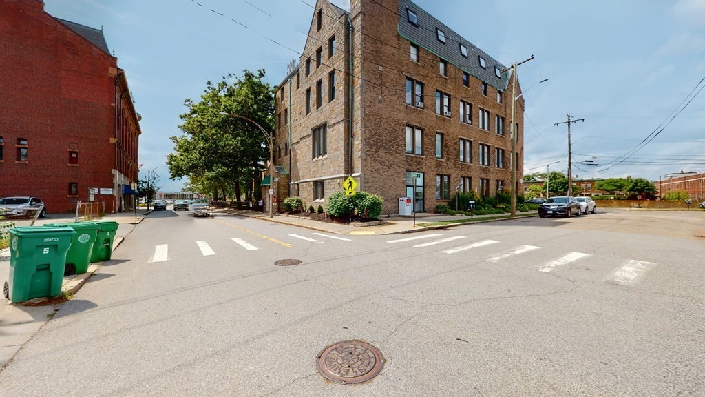 288 Walnut St # 1 Property Photo 4