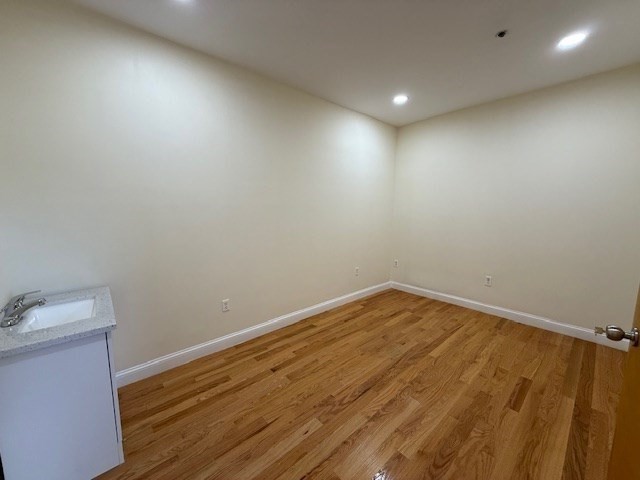 288 Walnut St # 1 Property Photo 8