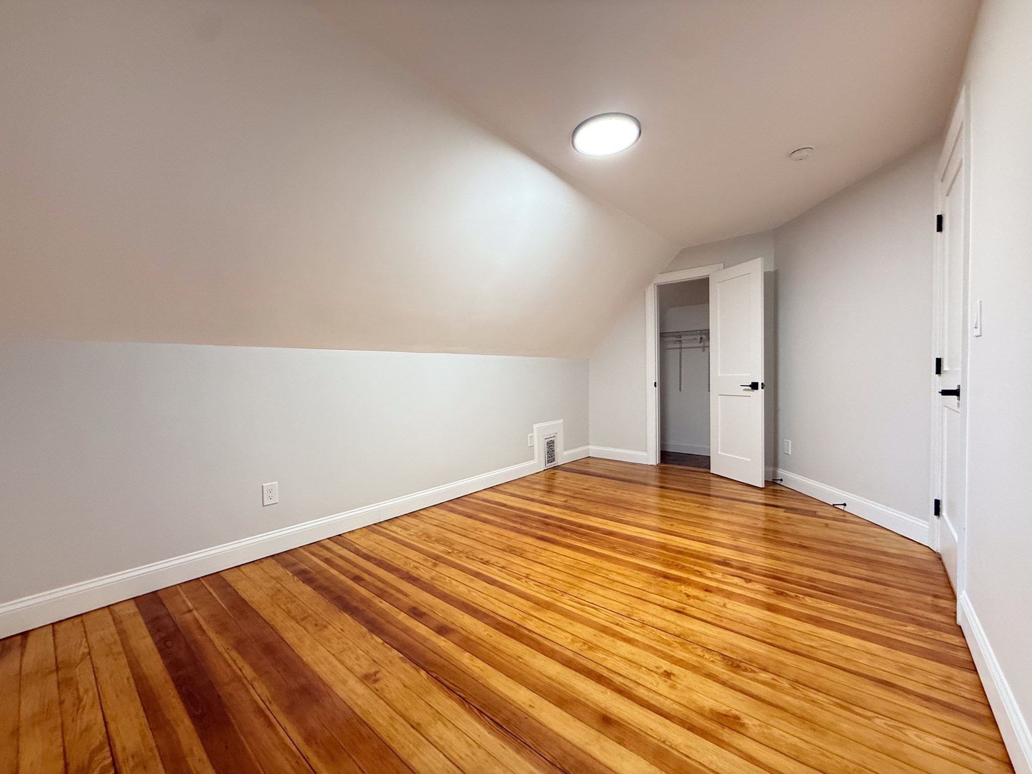 16 Willow Ave # 3 Property Photo 2