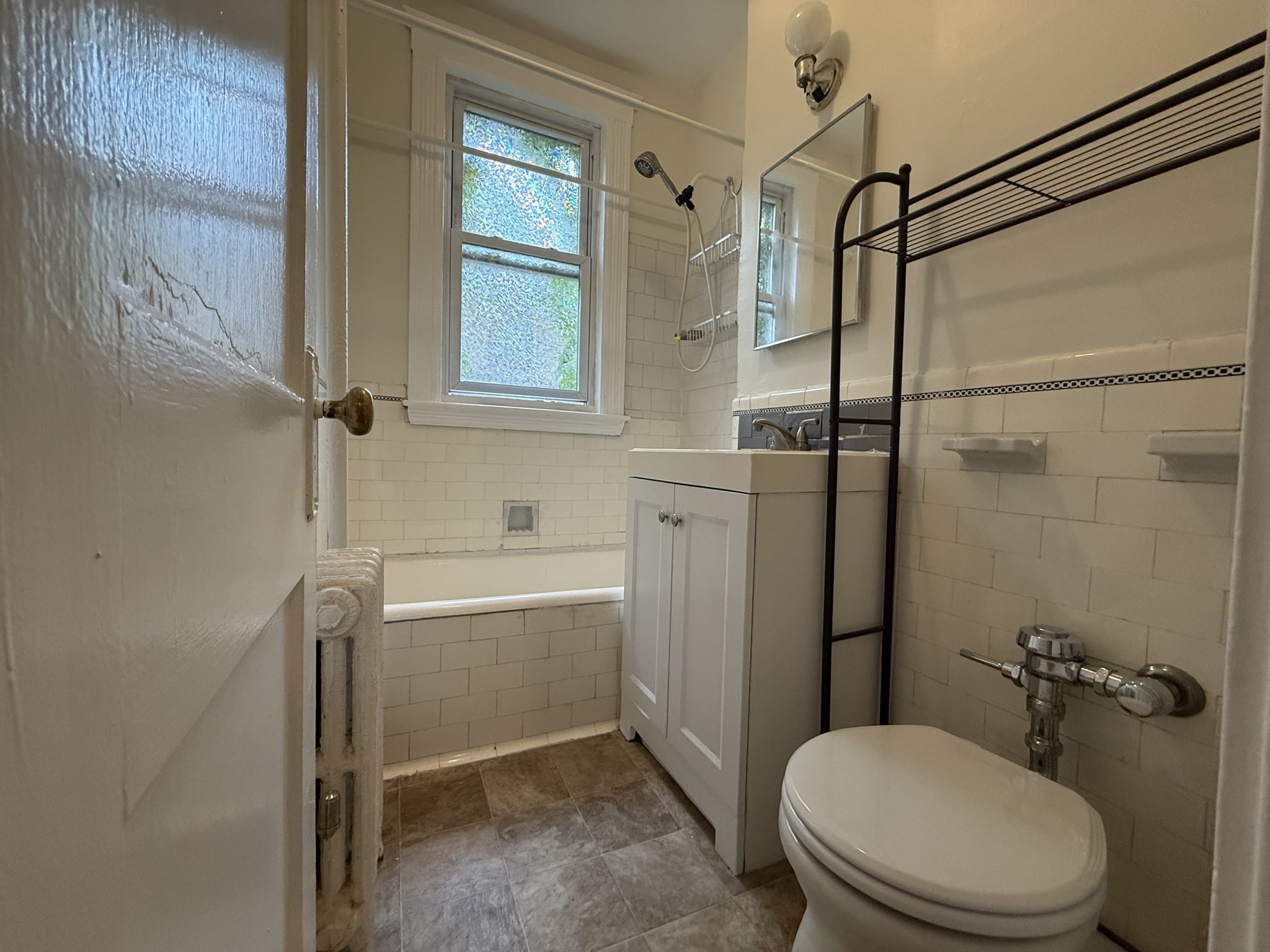 32 Sidlaw Rd # 5 Property Photo 5