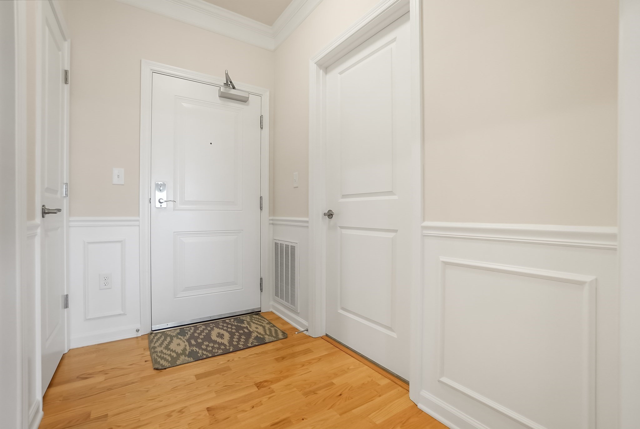 401 Emery # 406 Property Photo 13