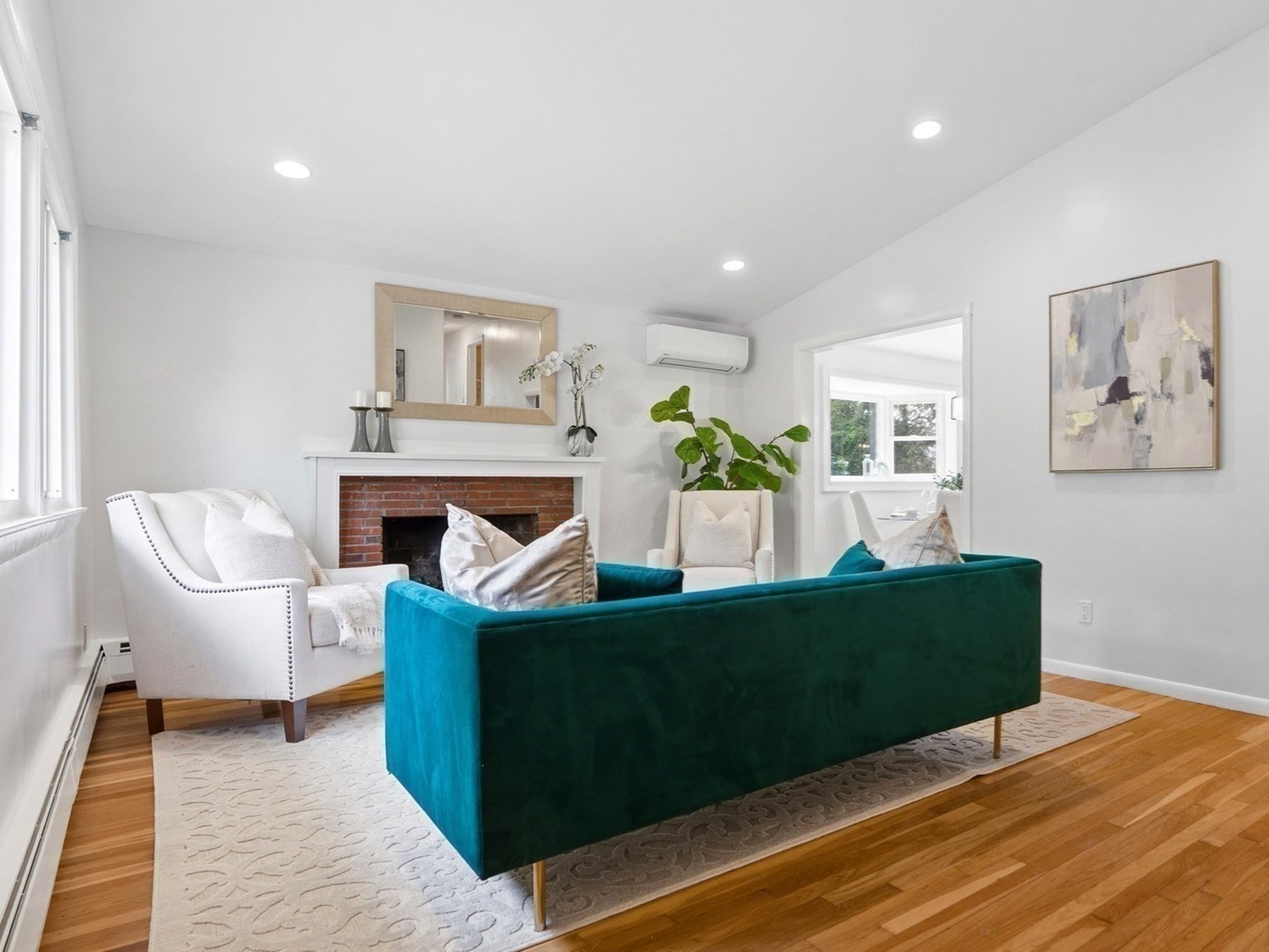 22 Harbell St Property Photo 4