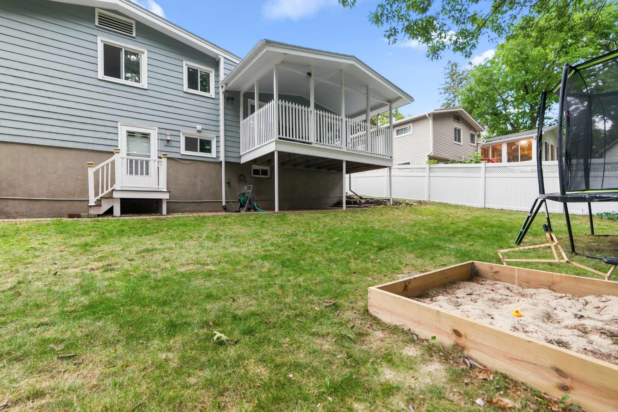 22 Harbell St Property Photo 37