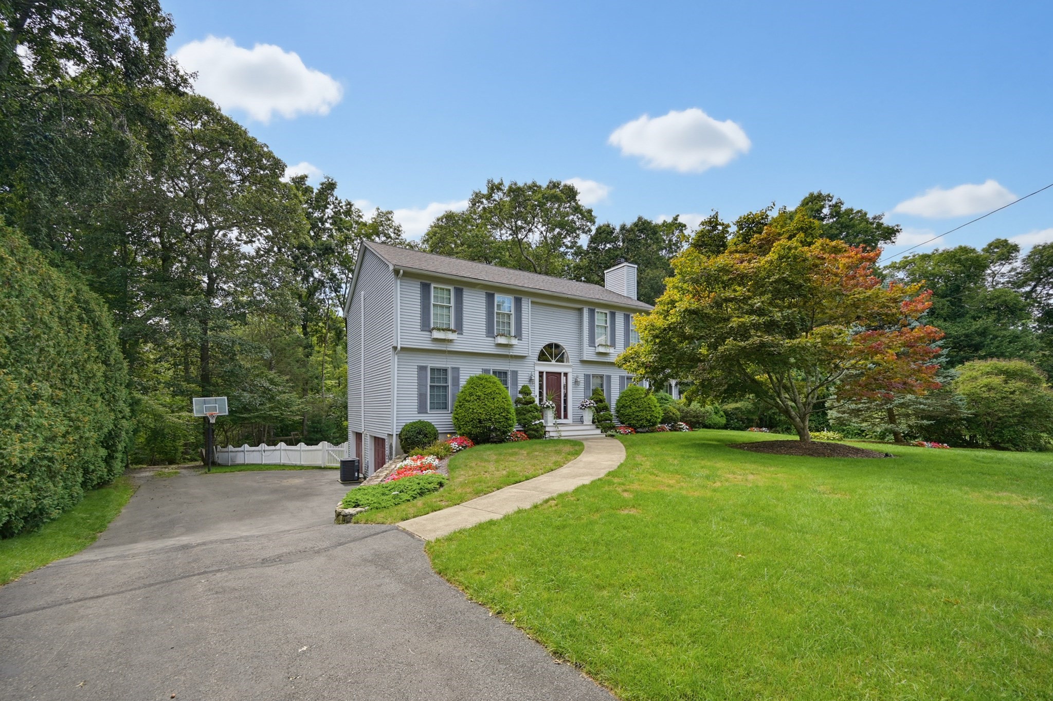 120 Hailes Hill Rd Property Photo 1
