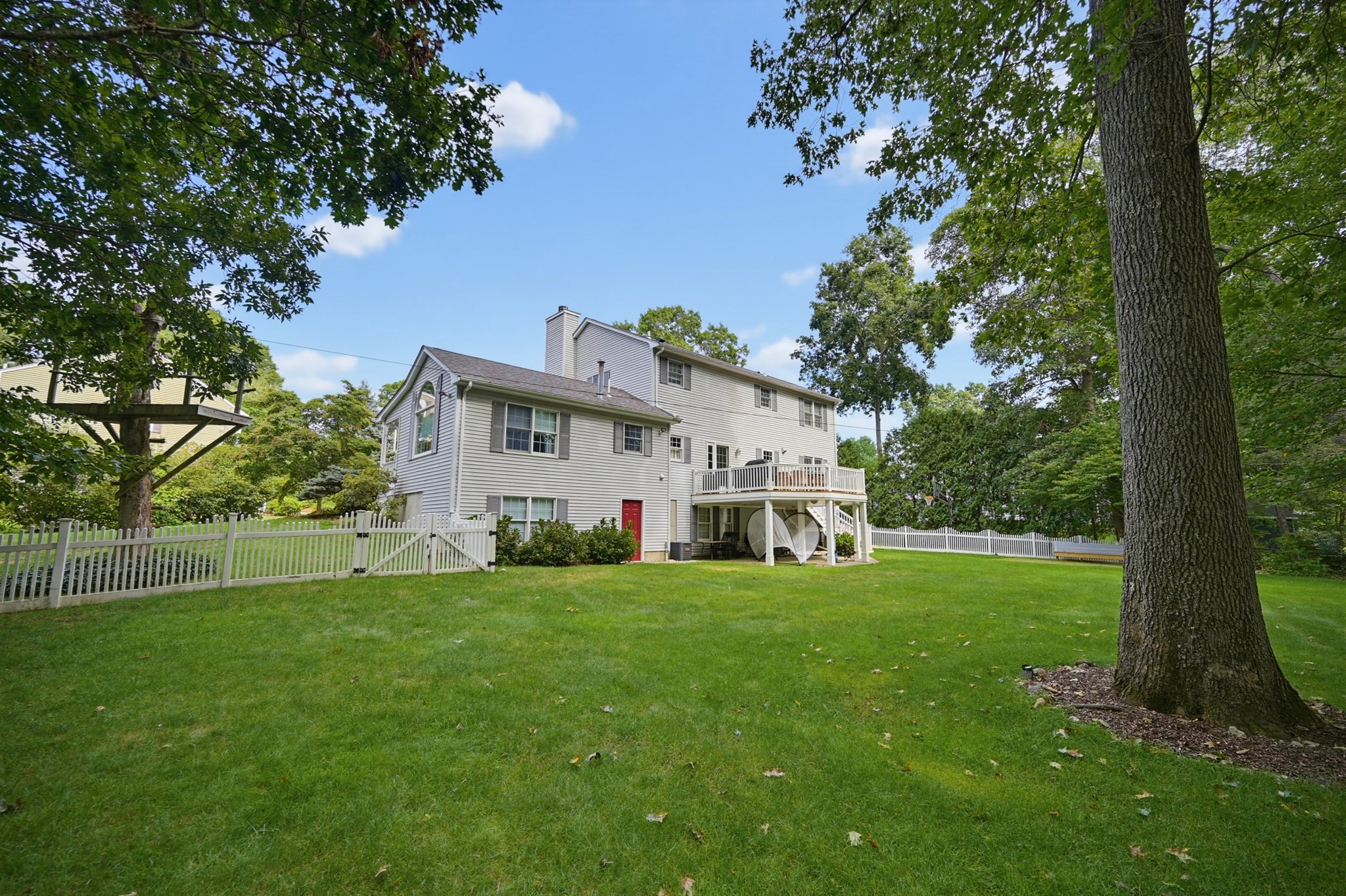 120 Hailes Hill Rd Property Photo 3