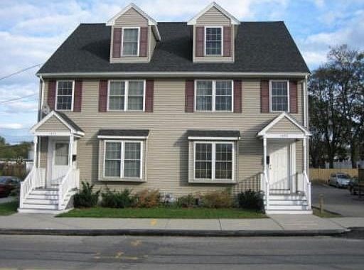 1438 Hyde Park Avenue Property Photo 2