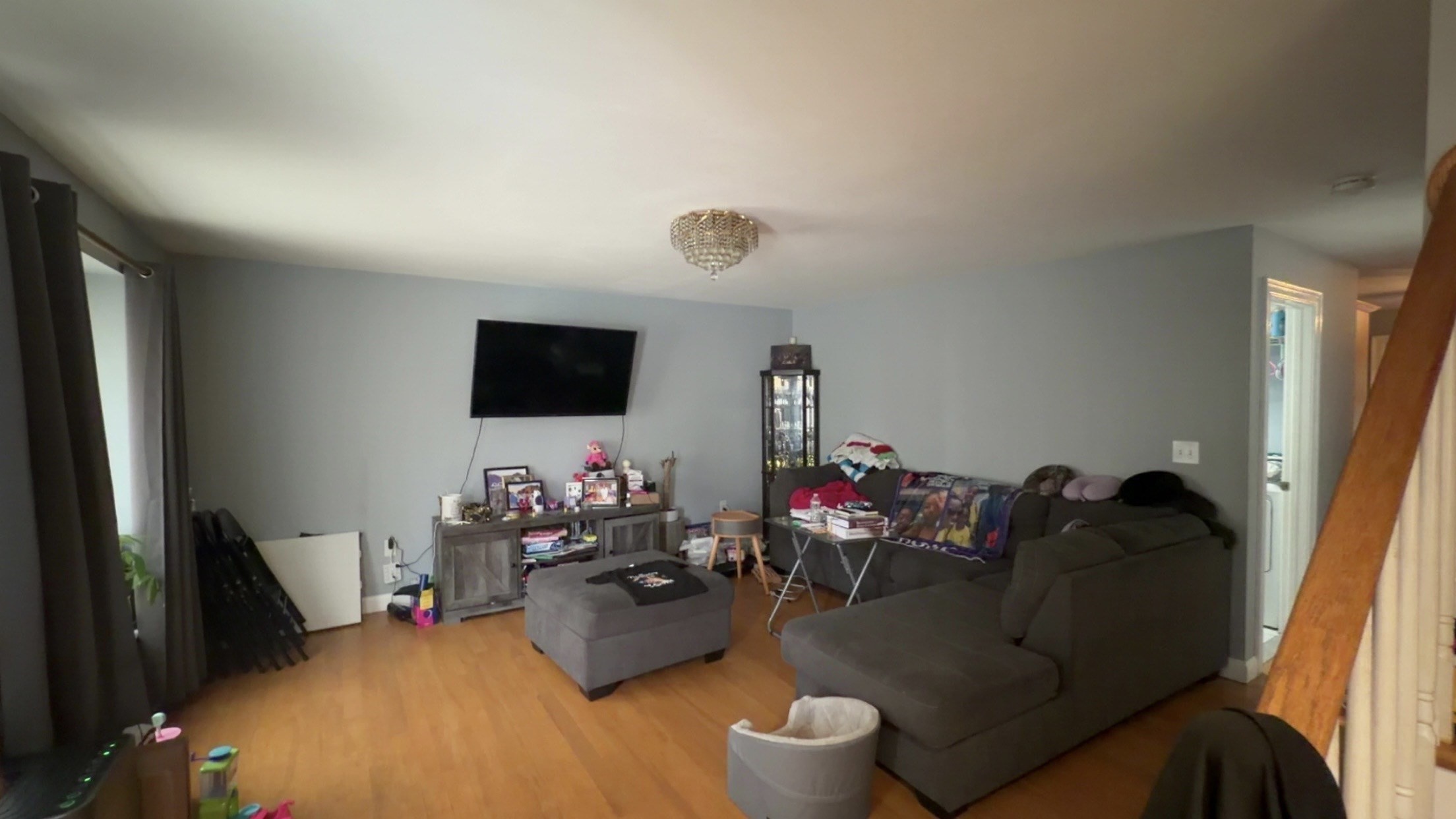 1438 Hyde Park Avenue Property Photo 6