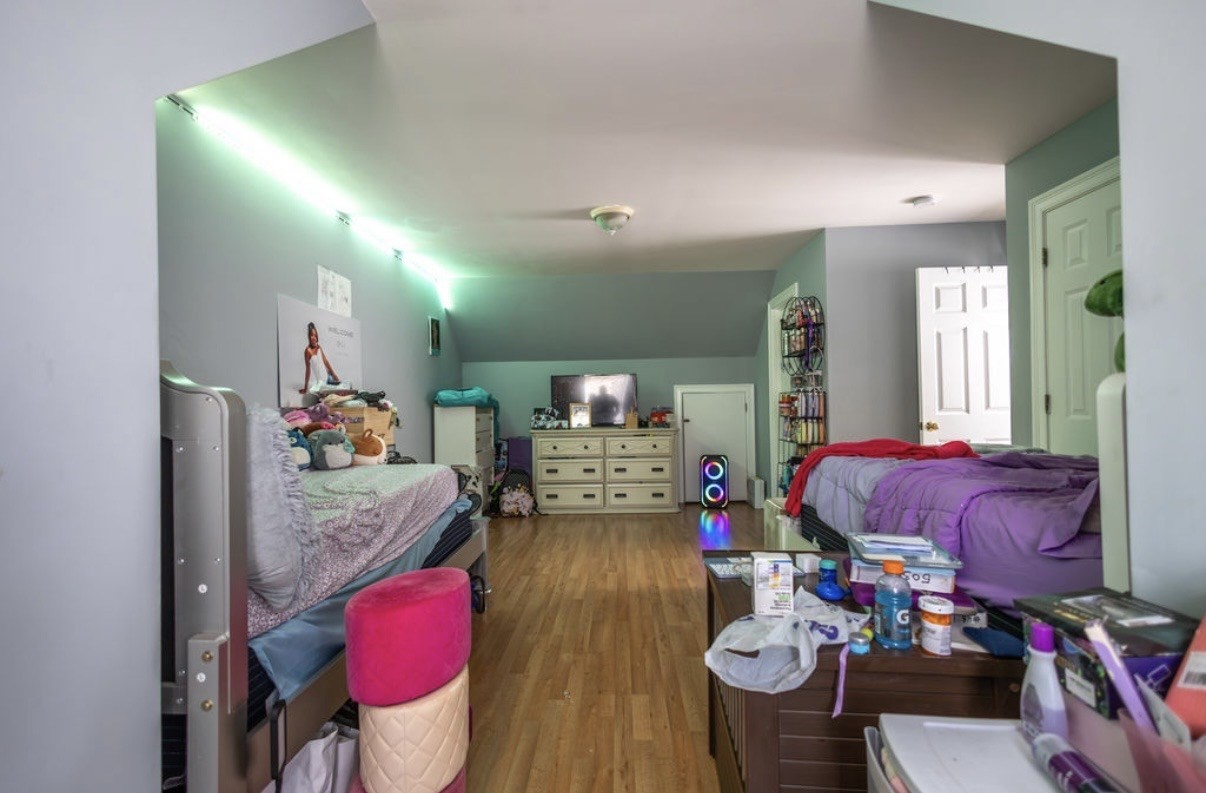 1438 Hyde Park Avenue Property Photo 18