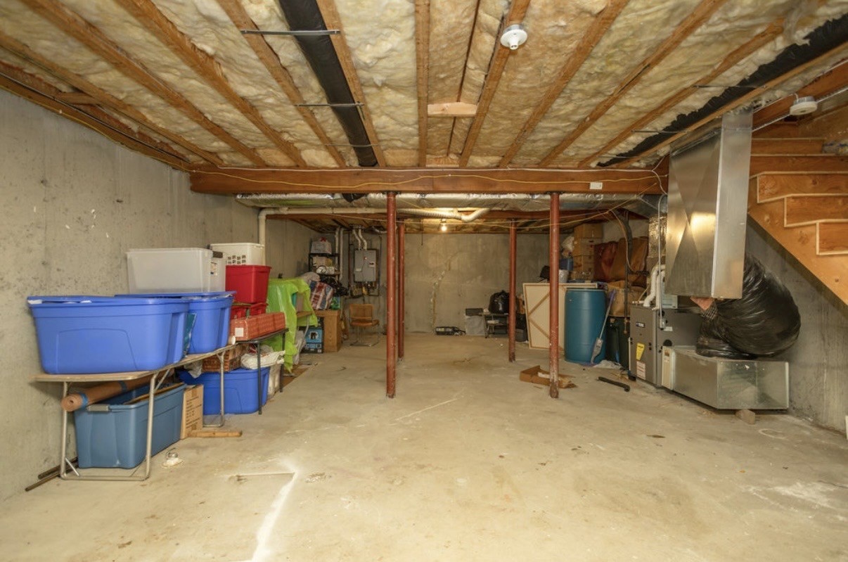 1438 Hyde Park Avenue Property Photo 24