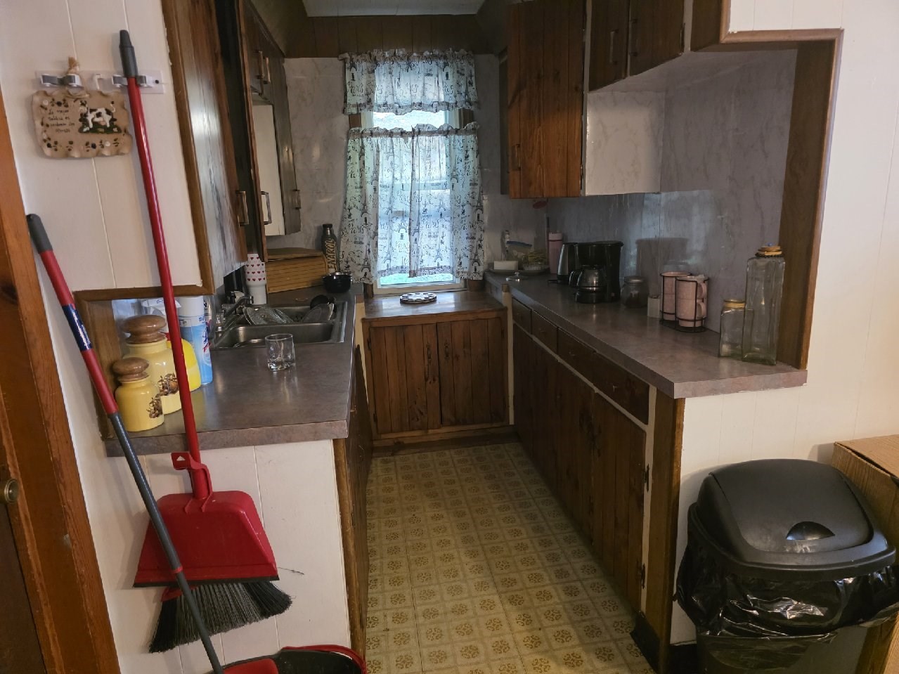 190 Pine St Property Photo 7