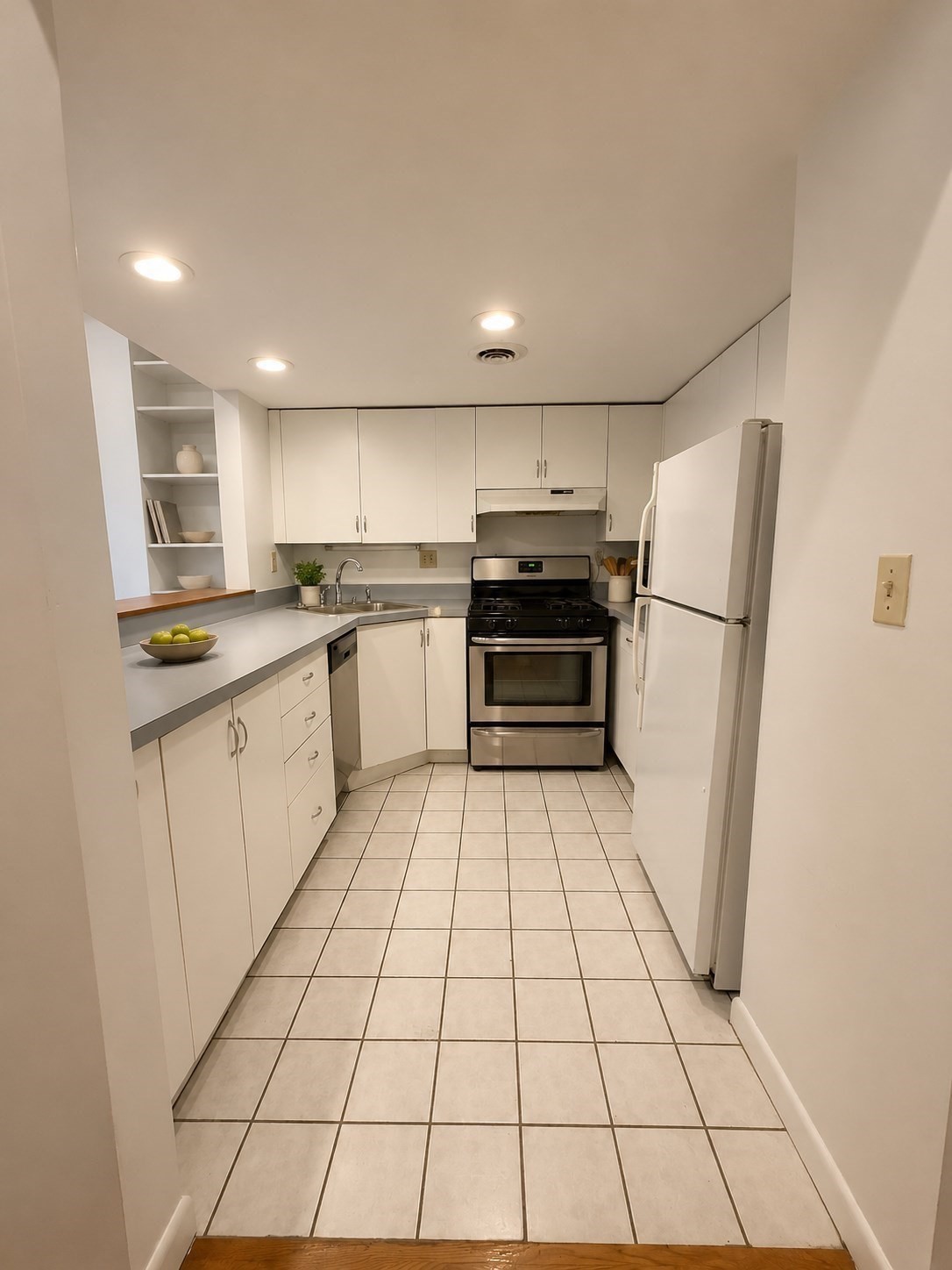 760 Tremont St # 3 Property Photo 4