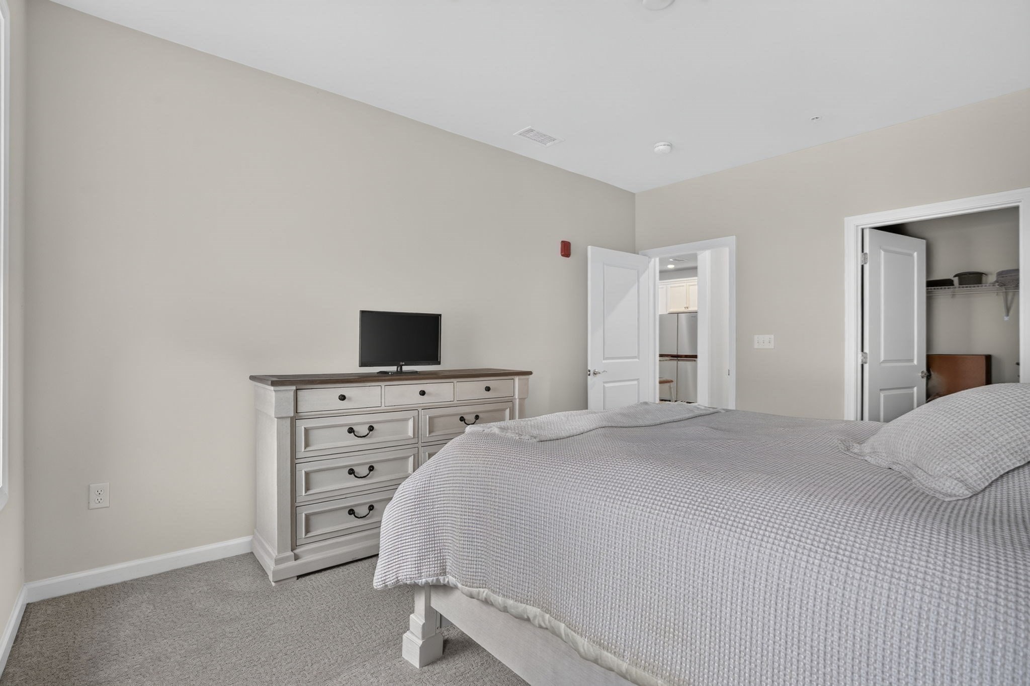 240 Martins Landing # 102 Property Photo 5