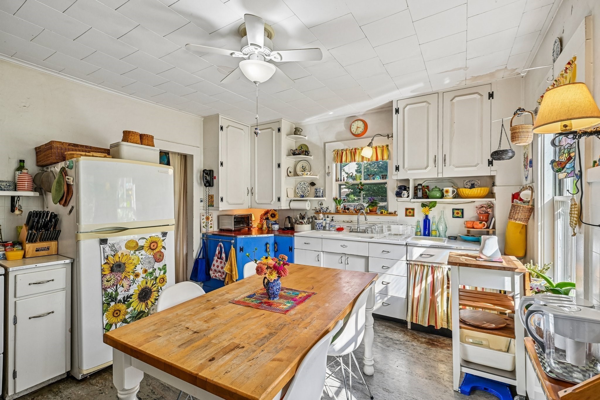 21 Elm St Property Photo 1