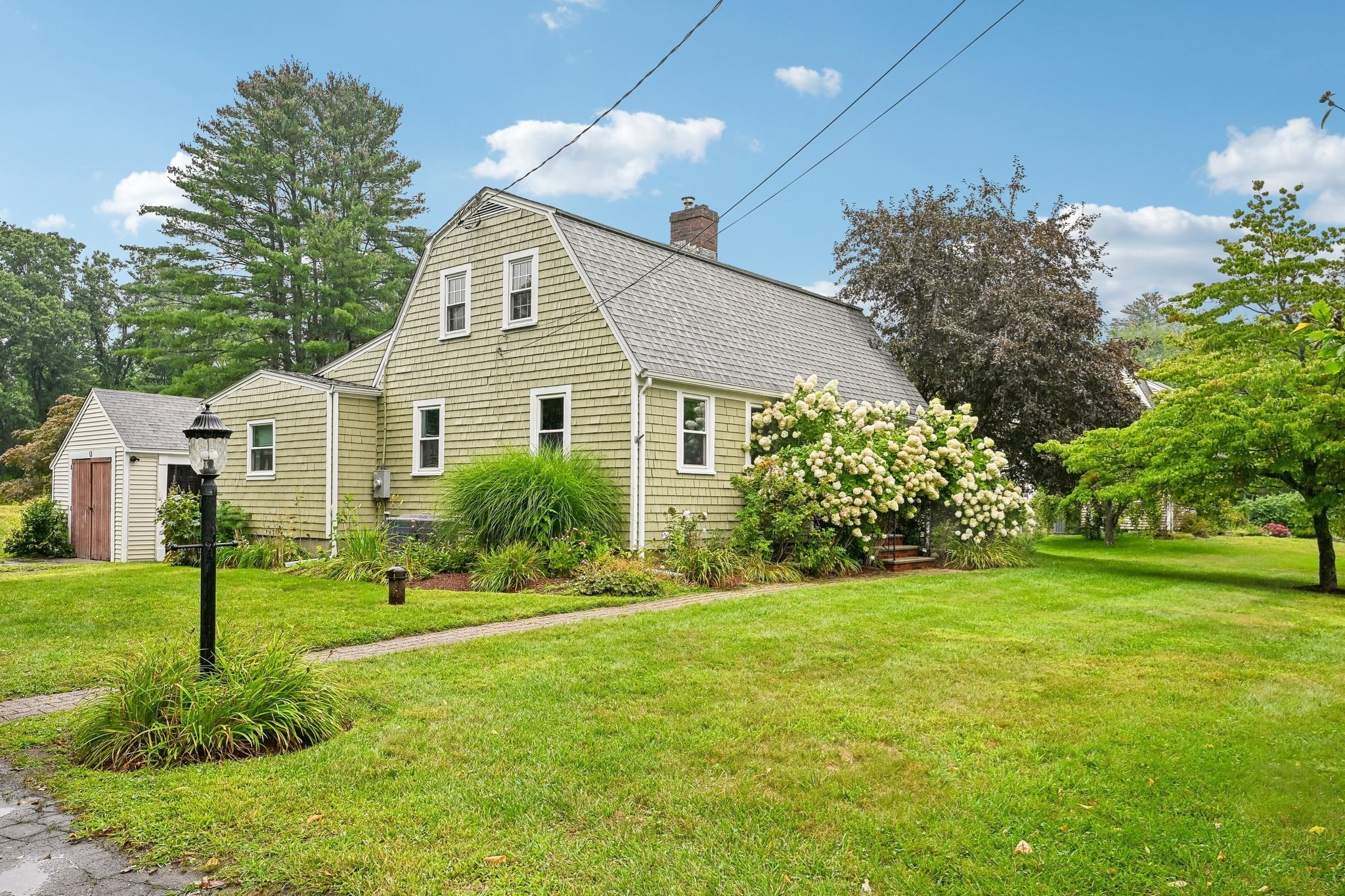 312 Red Acre Rd Property Photo 1
