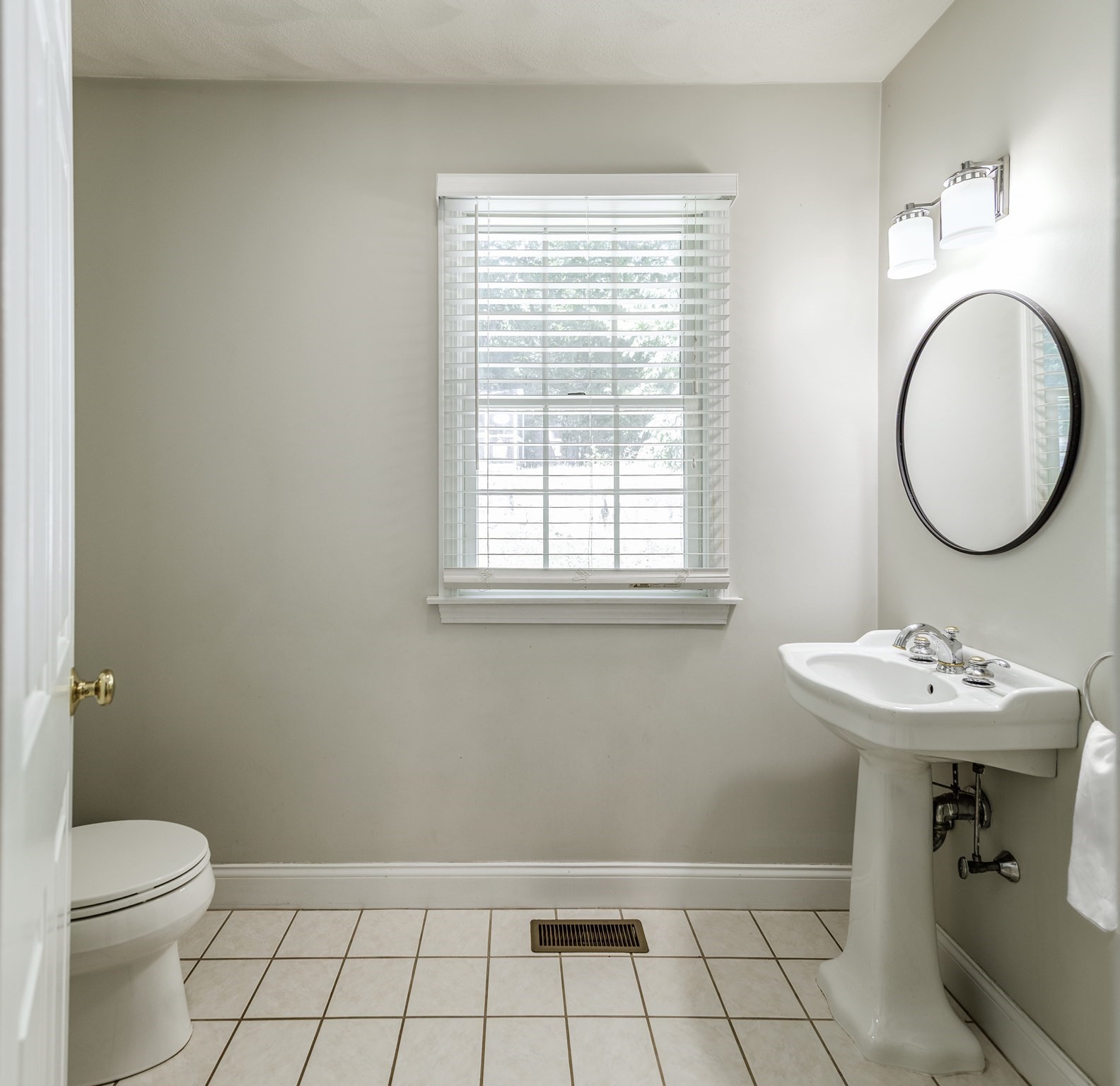4 Chestnut Street Property Photo 16