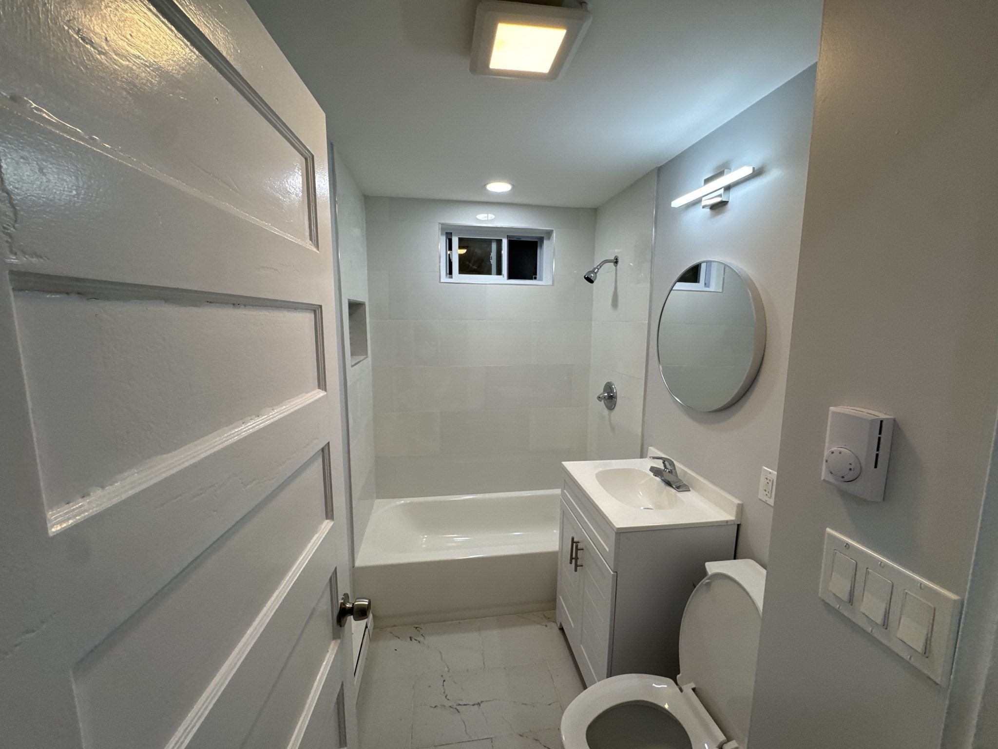 16 Ashton # 3 Property Photo 2