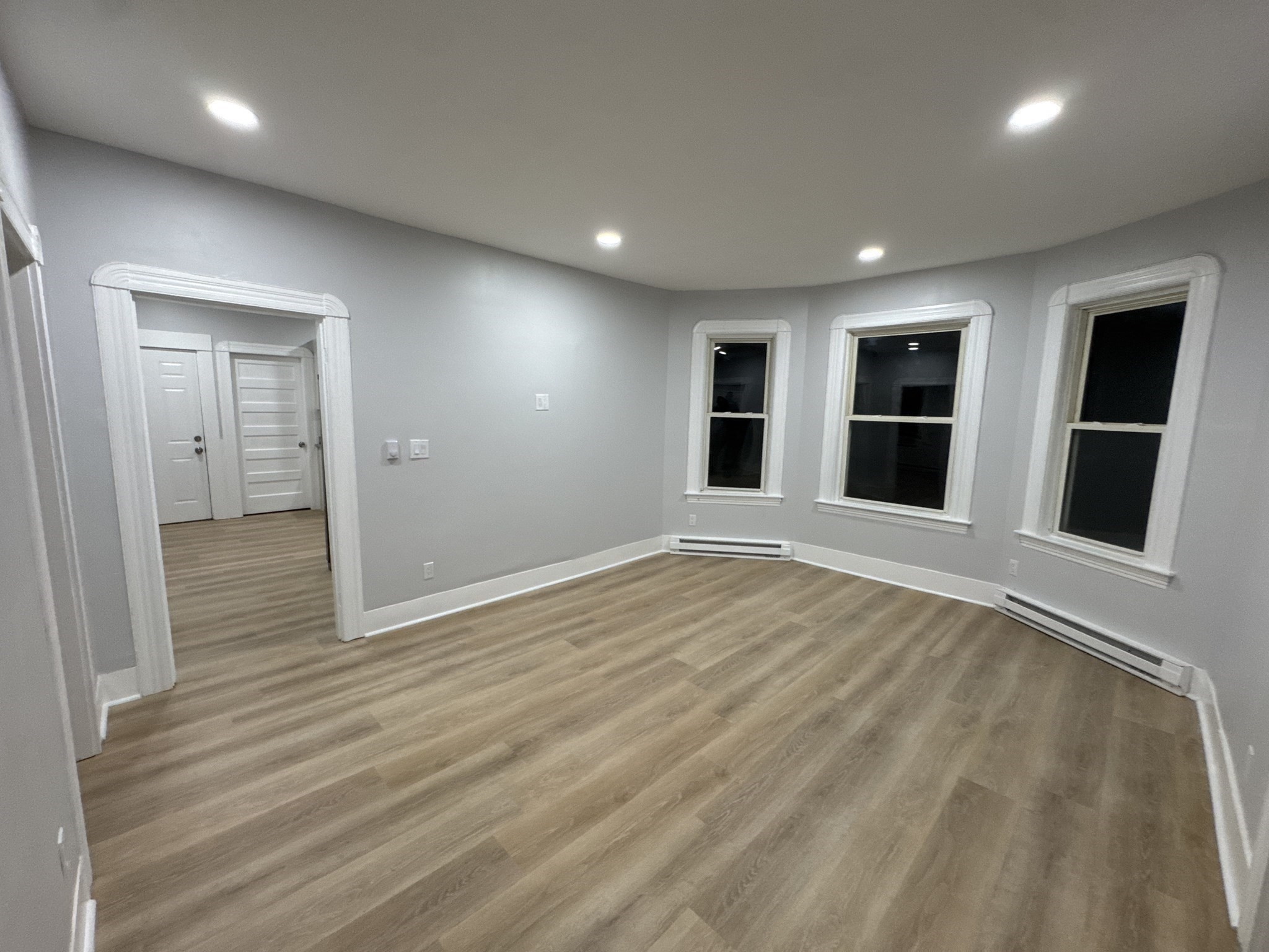16 Ashton # 3 Property Photo 18