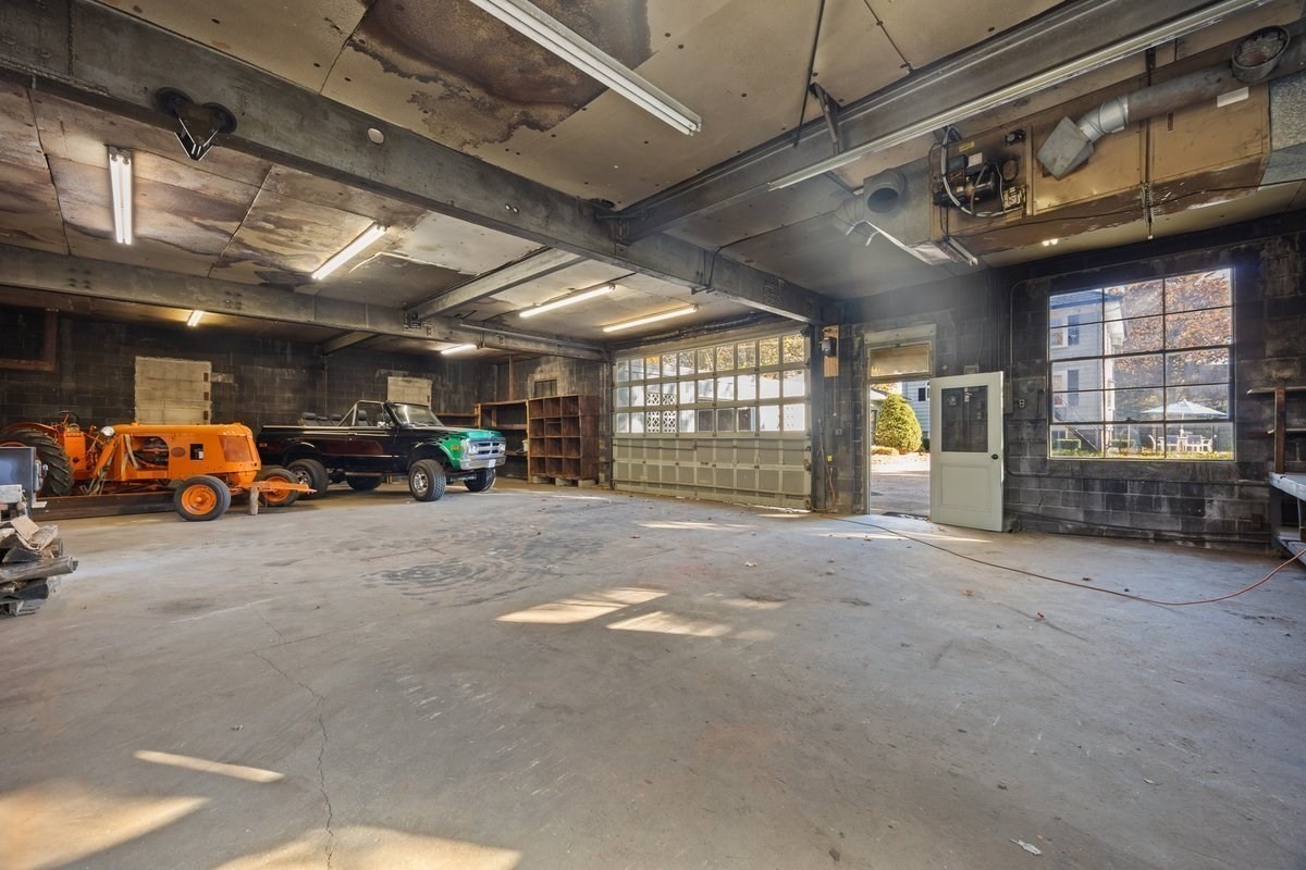 90 Silver St