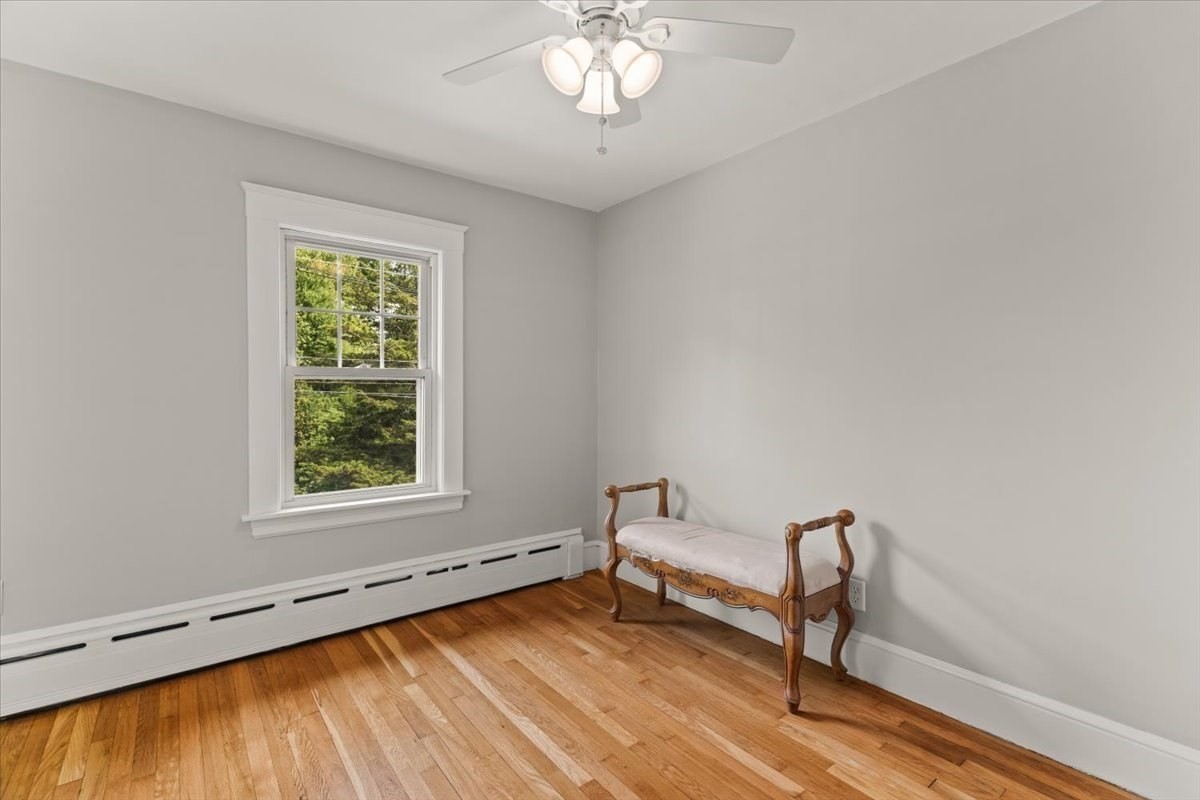 90 Silver St Property Photo 15