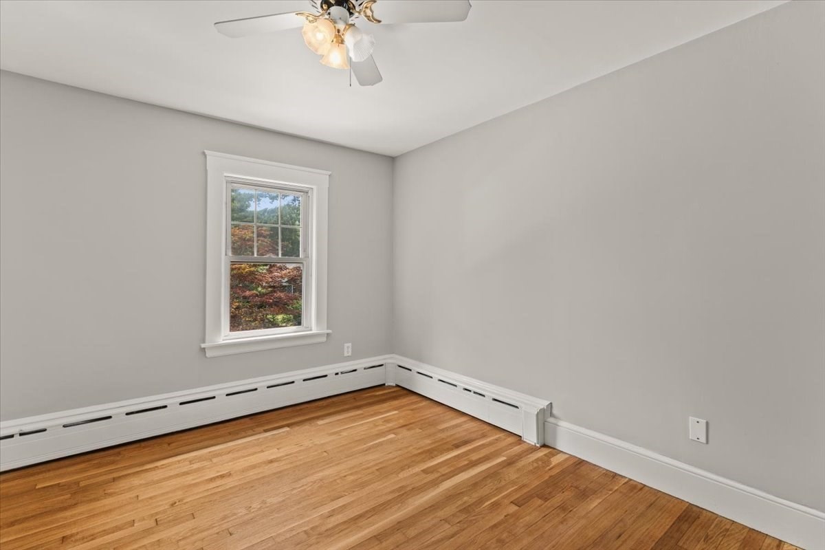 90 Silver St Property Photo 17