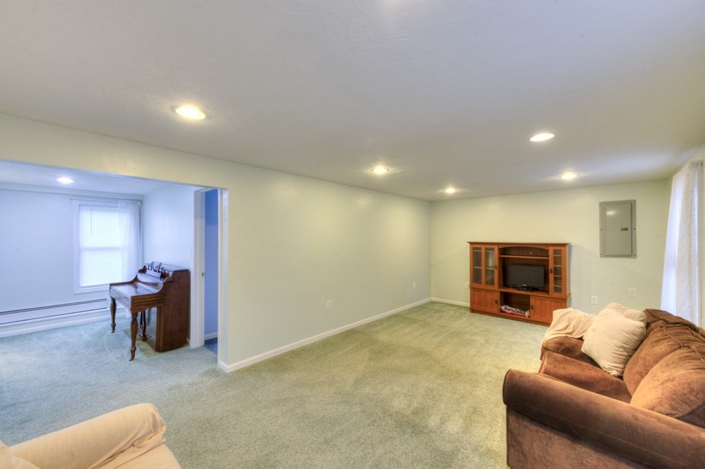 4 Matteo St Property Photo 24