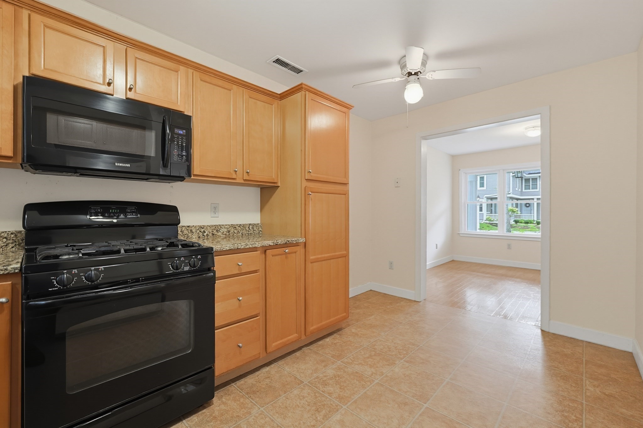 4 Oak Ct # 4 Property Photo 15