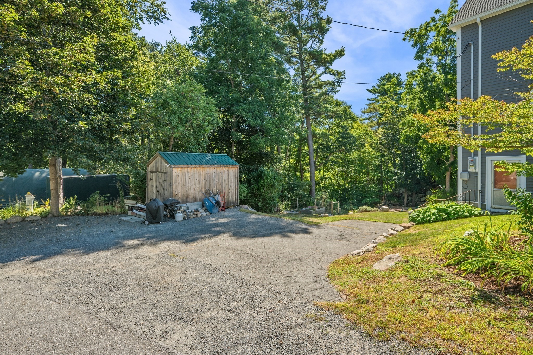 4 Lynwood Property Photo 29