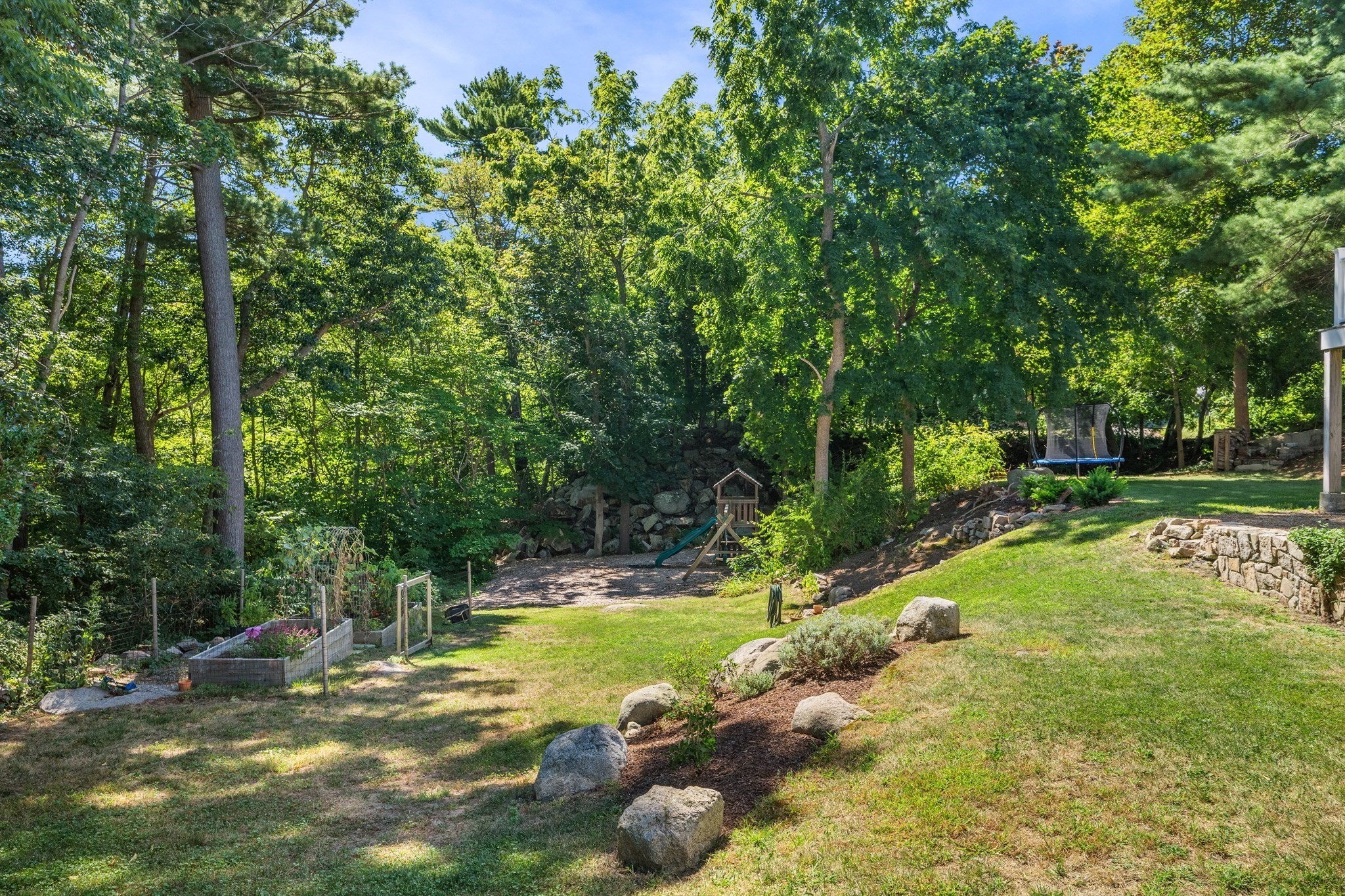 4 Lynwood Property Photo 32