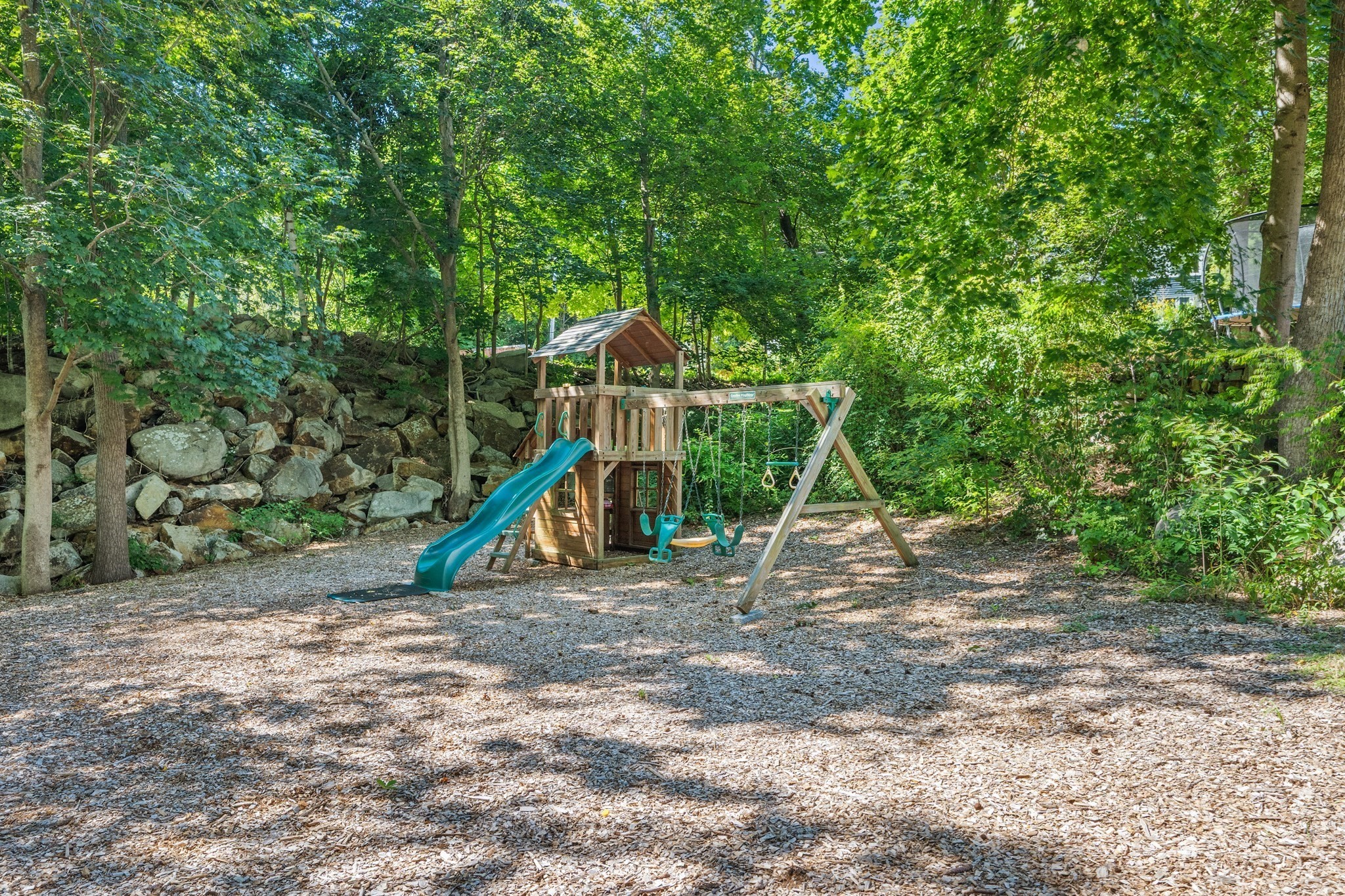 4 Lynwood Property Photo 34