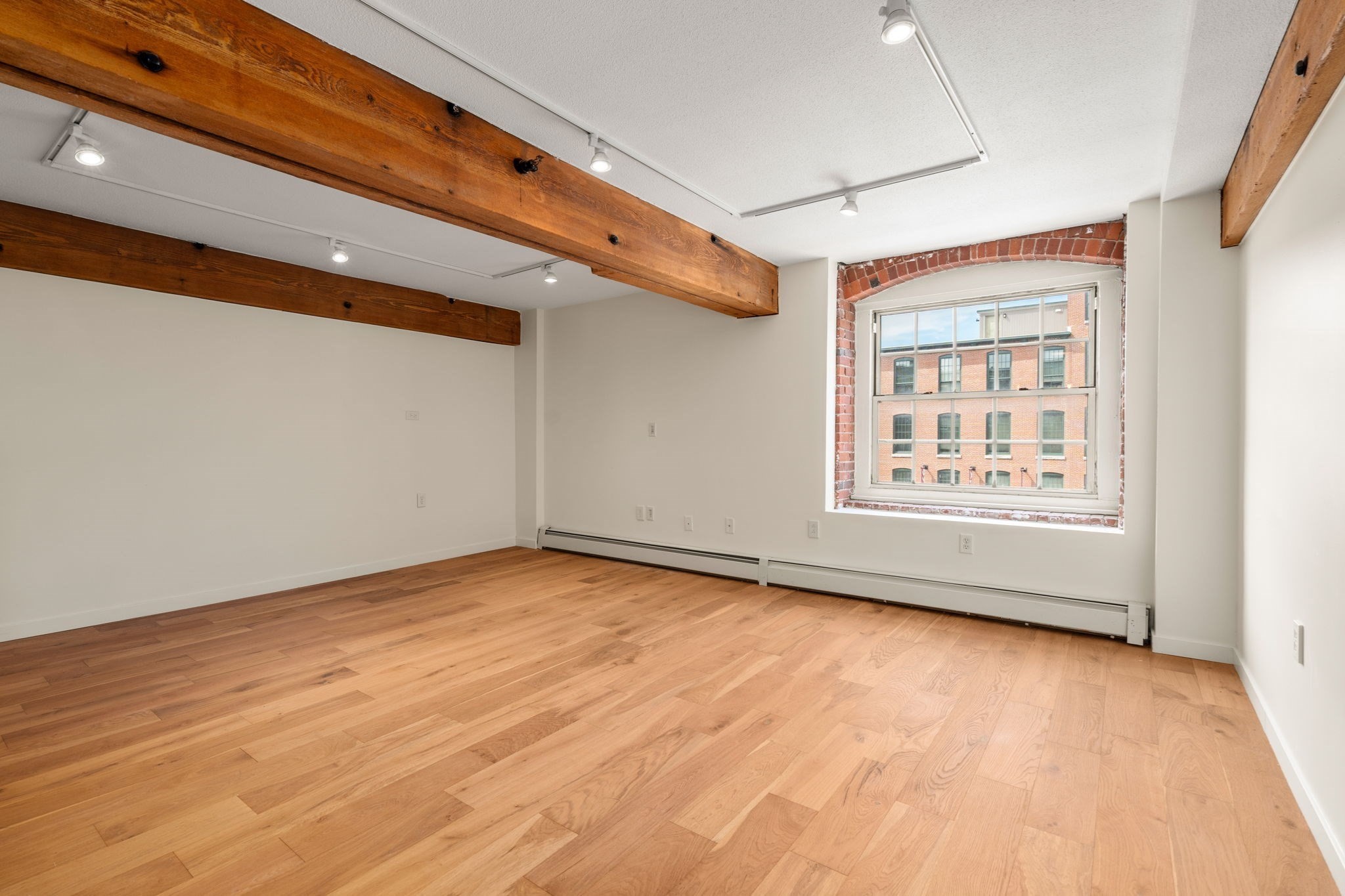 240 Jackson St # 308 Property Photo 8