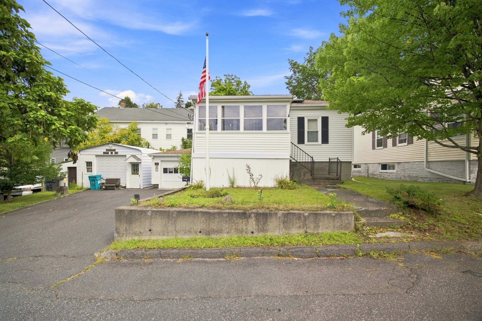 55 Park Ave Property Photo 11
