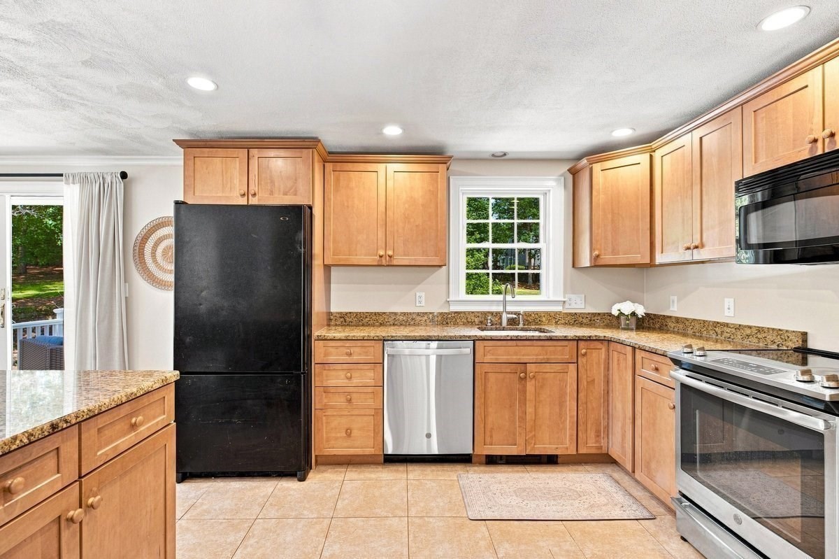 30 Pawtuxet Property Photo 8