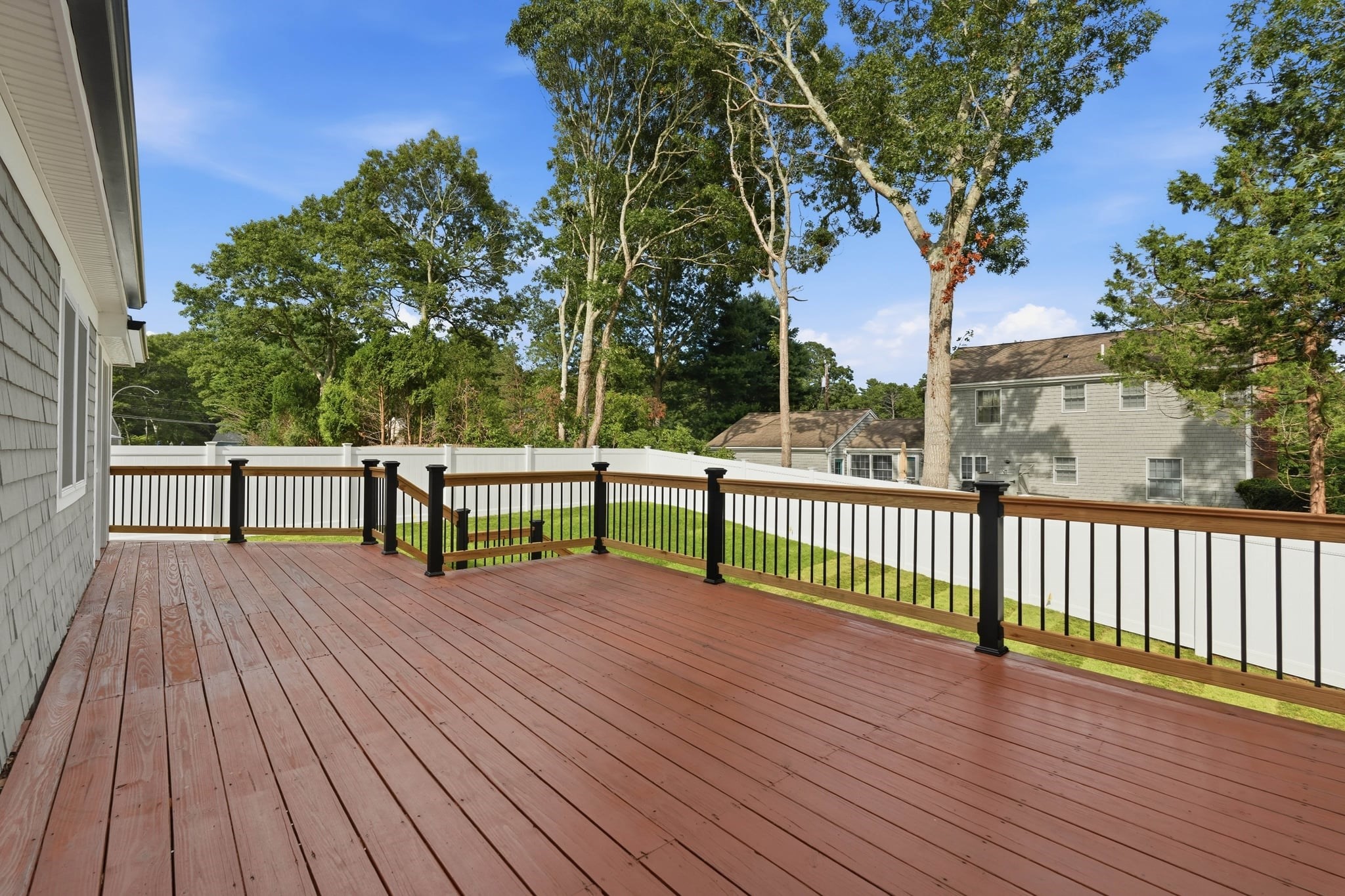 30 Deerfield Rd Property Photo 28