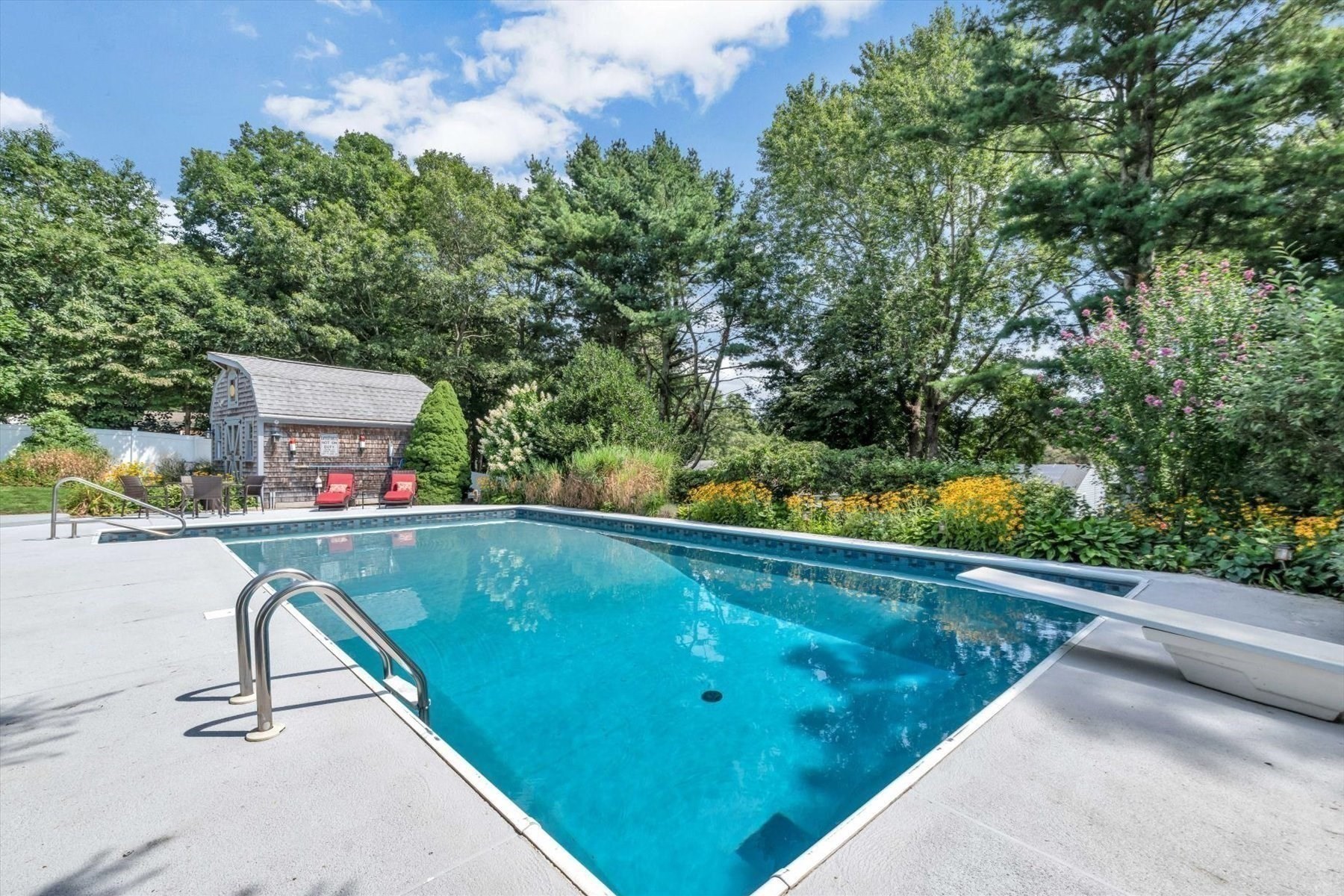 66 Sheaffer Rd Property Photo 25
