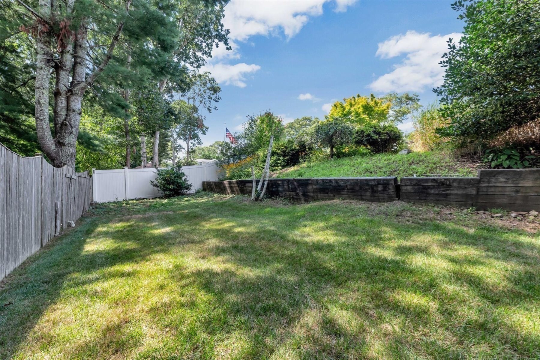 66 Sheaffer Rd Property Photo 32
