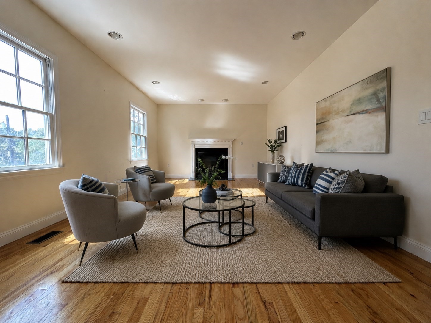 27 Sulivan Ave Property Photo 2
