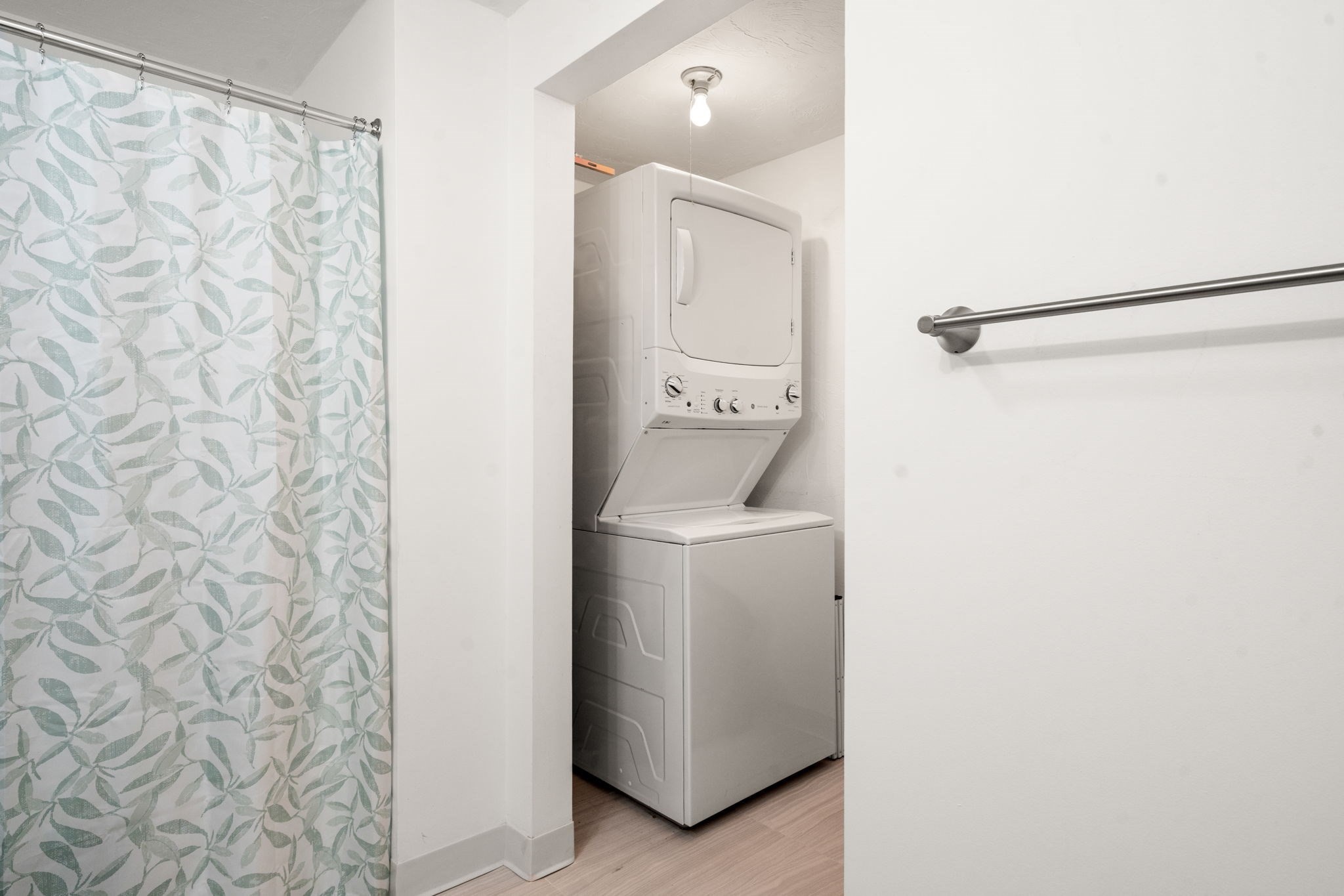 200 Cove Way # 409 Property Photo 17
