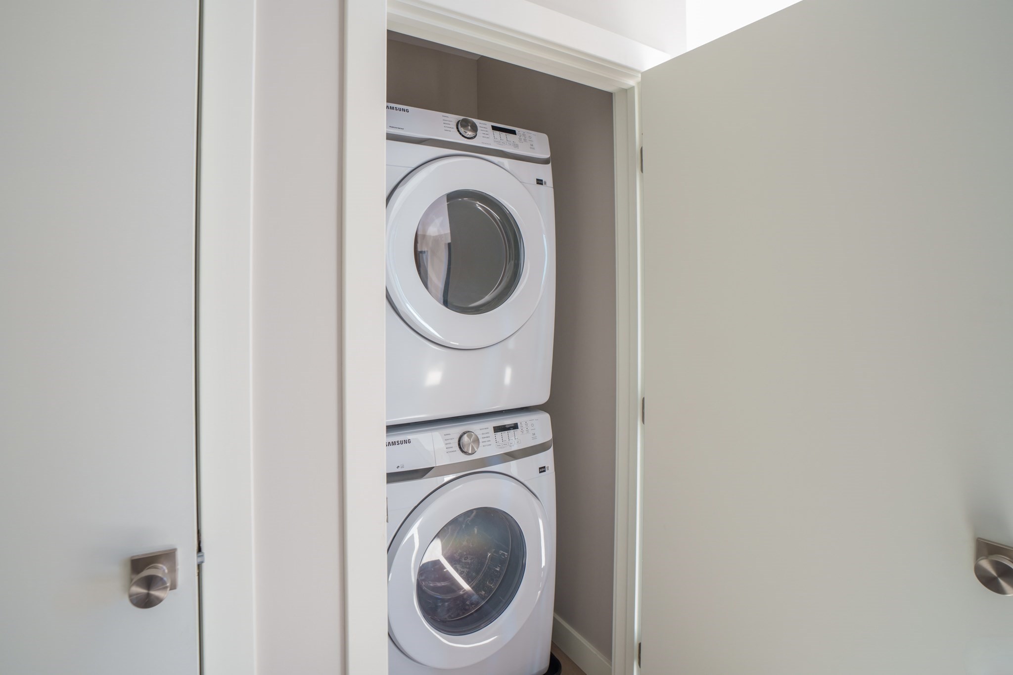 400 West Broadway # 308 Property Photo 14