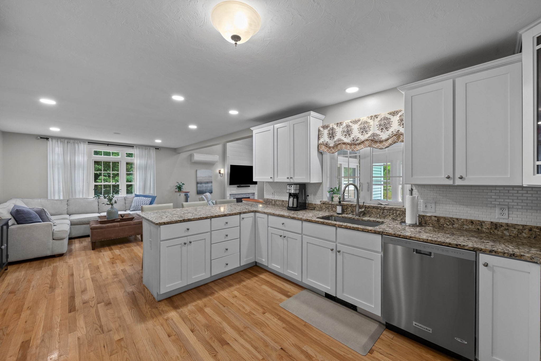 114 Elmwood Avenue Property Photo 14