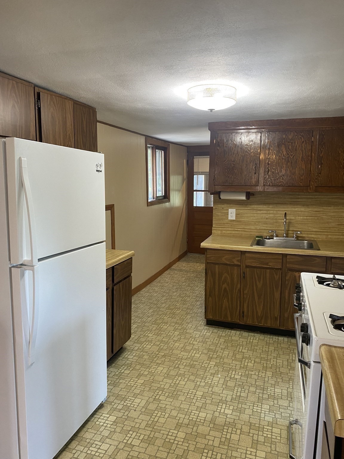 21 Plainfield Ave # 2 Property Photo 5