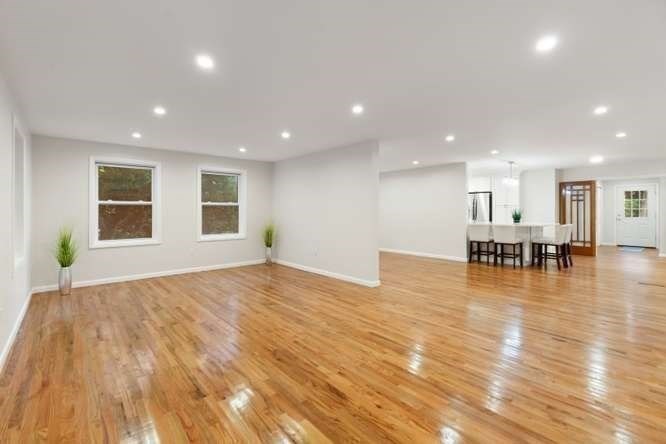 96 Old Essex Rd Property Photo 3