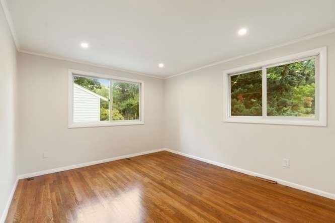96 Old Essex Rd Property Photo 11