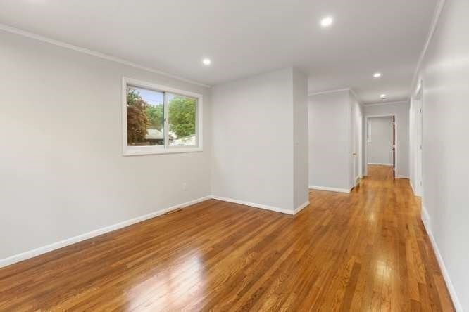 96 Old Essex Rd Property Photo 12