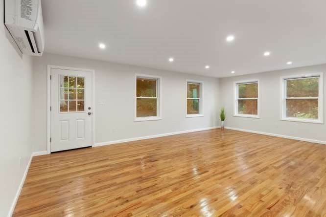 96 Old Essex Rd Property Photo 13