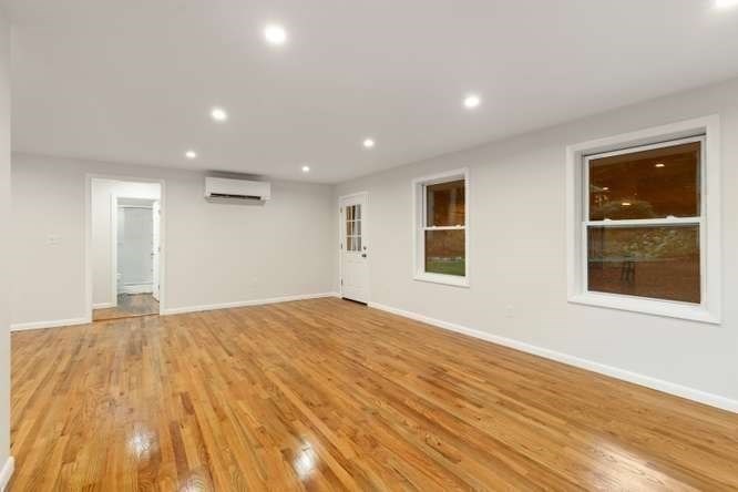 96 Old Essex Rd Property Photo 14